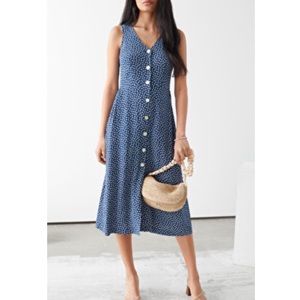 LIKE NEW! Sleeveless Button Up Midi Dress